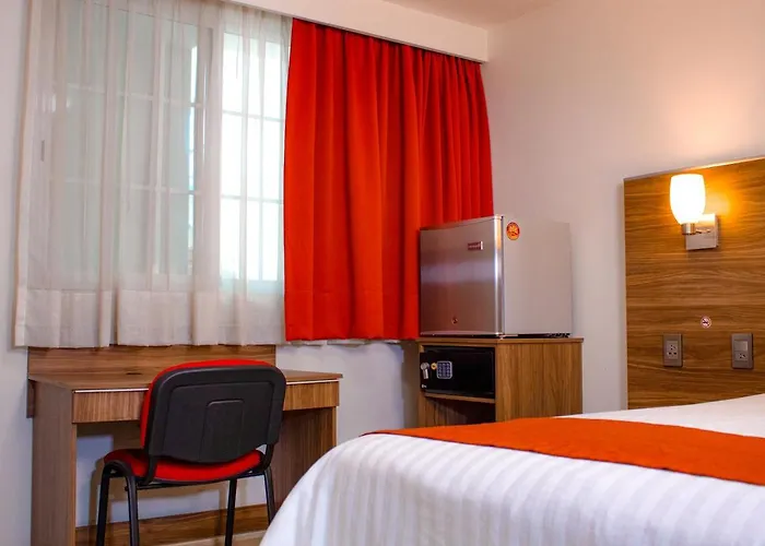 Hotel La Casa Del Reloj - Zona De Hospitales